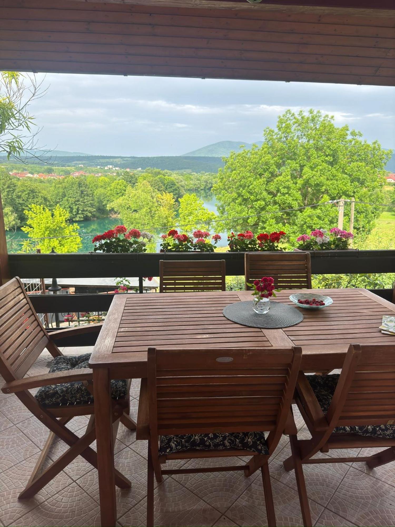 Resting House Oaza Villa บีฮัช ภายนอก รูปภาพ